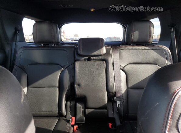 1FM5K8GT6JGA56074 2018 FORD EXPLORER Red Widok tylnych siedzeń