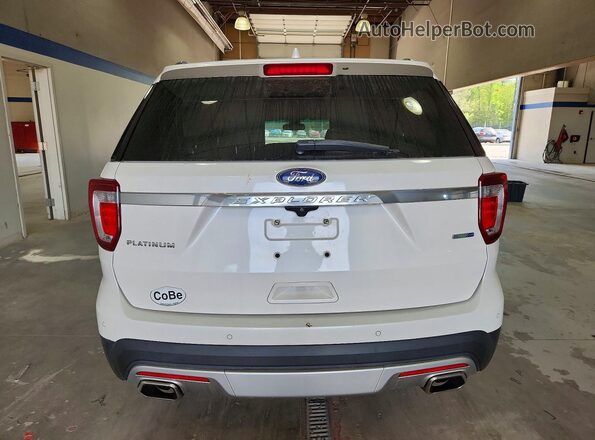 1FM5K8HT1GGC55427 2016 FORD EXPLORER White Rear view