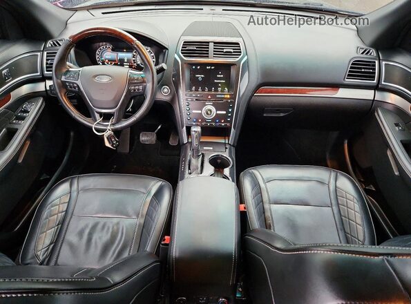 1FM5K8HT2HGA11996 2017 FORD EXPLORER Charcoal Vista del salpicadero
