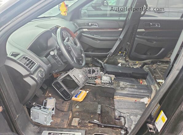 1FM5K8HT5JGB03058 2018 FORD EXPLORER Black Вид салону спереду