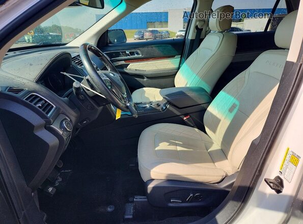 1FM5K8HT6HGA56584 2017 FORD EXPLORER White Front interior view