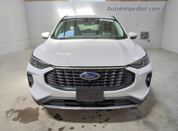 1FMCU0E11PUB06264 2023 FORD ESCAPE White Widok z przodu