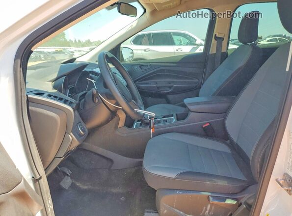 1FMCU0F75KUB62588 2019 FORD ESCAPE White Вид салону спереду