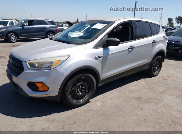1FMCU0F77HUD11978 2017 FORD ESCAPE Silver Vista tres cuartos delantera izquierda