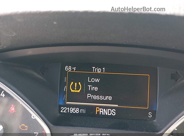 1FMCU0F77HUD11978 2017 FORD ESCAPE Silver Vista de los asientos traseros