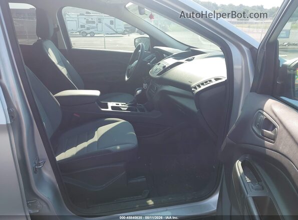 1FMCU0F79KUB66854 2019 FORD ESCAPE Silver Widok wnętrza z przodu