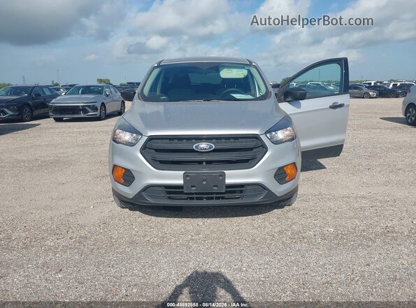 1FMCU0F7XJUC89335 2018 FORD ESCAPE Silver Вид спереду