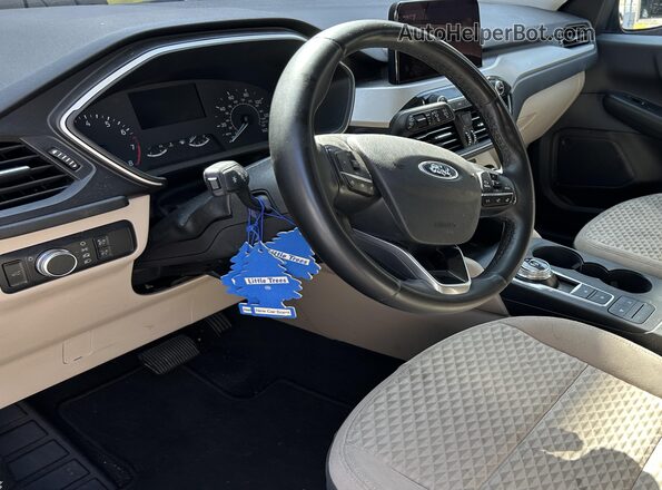 1FMCU0G66MUB21380 2021 FORD ESCAPE Red Widok wnętrza z przodu