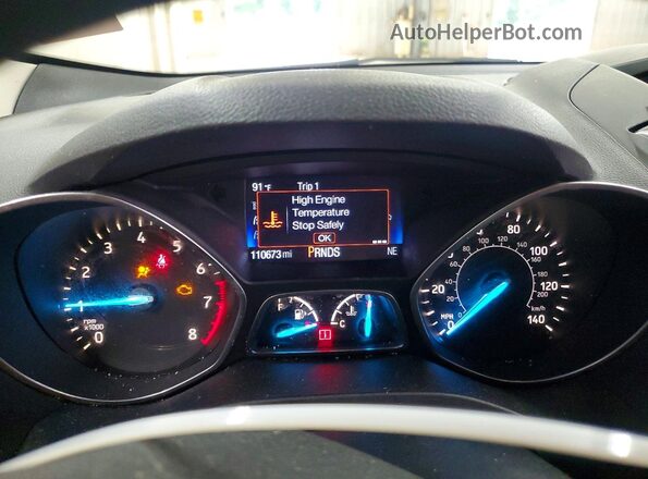 1FMCU0GD2HUC98772 2017 FORD ESCAPE White Vista del cuadro de instrumentos