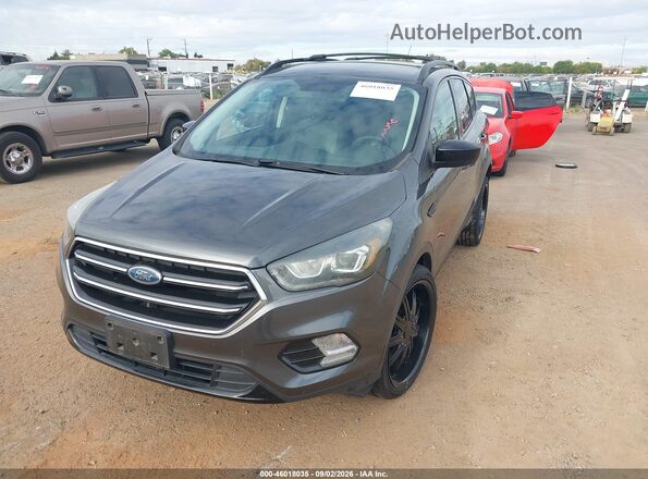 1FMCU0GD2HUE74753 2017 FORD ESCAPE Серый Передняя левая четверть