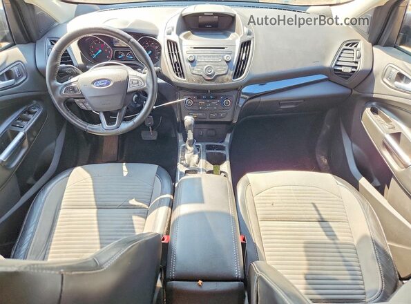 1FMCU0GD3HUC33140 2017 FORD ESCAPE Black Widok deski rozdzielczej