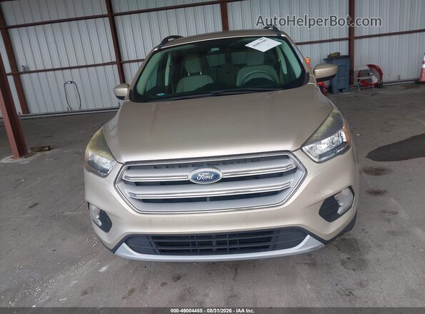 1FMCU0GD3JUA79714 2018 FORD ESCAPE Beige Вид спереду