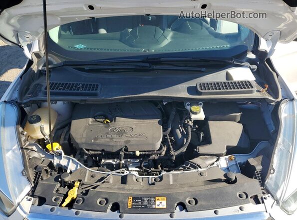1FMCU0GD4HUD12123 2017 FORD ESCAPE Белый Вид задней части салона
