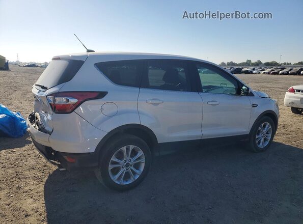 1FMCU0GD4HUD12123 2017 FORD ESCAPE Белый Задняя правая четверть