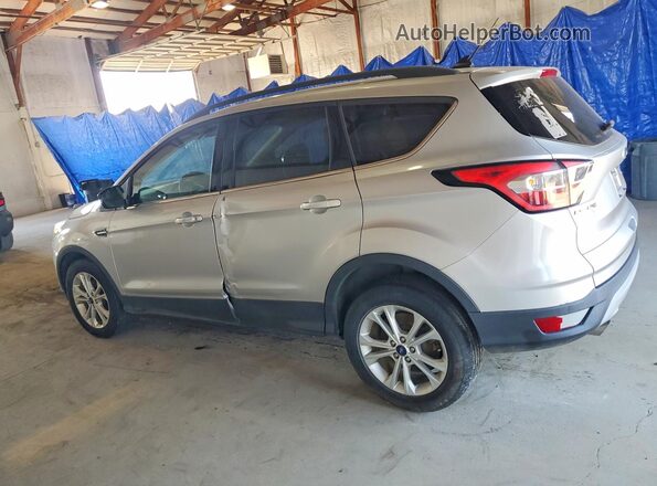 1FMCU0GD4JUB96475 2018 FORD ESCAPE Silver Tył lewy