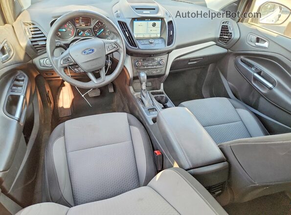 1FMCU0GD5HUA16110 2017 FORD ESCAPE White Вид панелі приладів