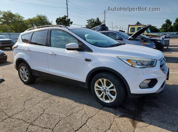 1FMCU0GD5HUA16110 2017 FORD ESCAPE White Передня права чверть