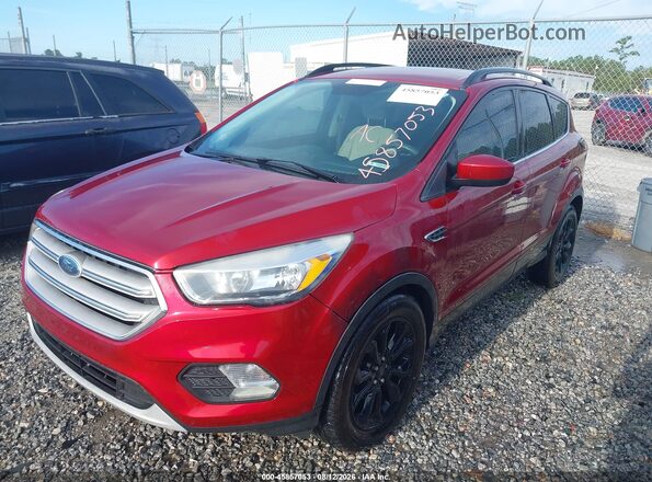 1FMCU0GD5JUB85887 2018 FORD ESCAPE Red Առջևի ձախ երեք քառորդ տեսարան