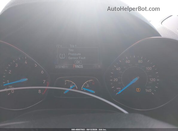 1FMCU0GD5JUB85887 2018 FORD ESCAPE Red Հետևի նստատեղերի տեսք