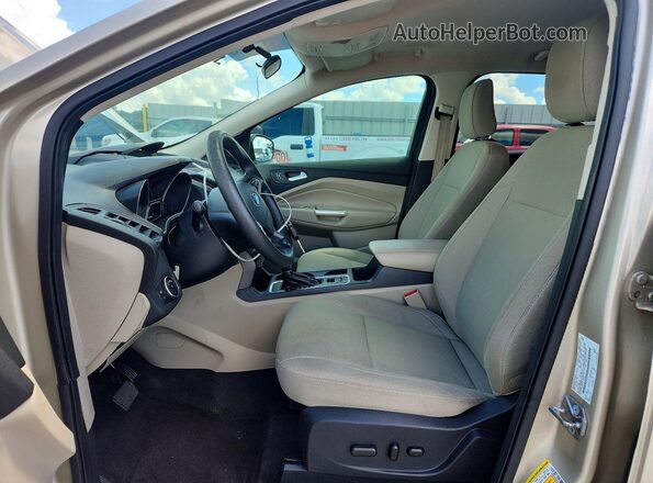 1FMCU0GD6JUB47777 2018 FORD ESCAPE Gold Widok wnętrza z przodu