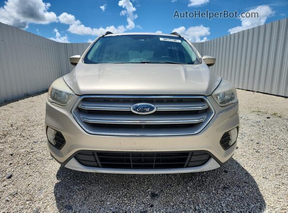 1FMCU0GD6JUB47777 2018 FORD ESCAPE Gold Widok wnętrza 360 stopni