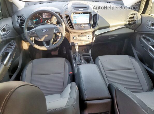 1FMCU0GD7HUC24649 2017 FORD ESCAPE Синий Вид панели приборов