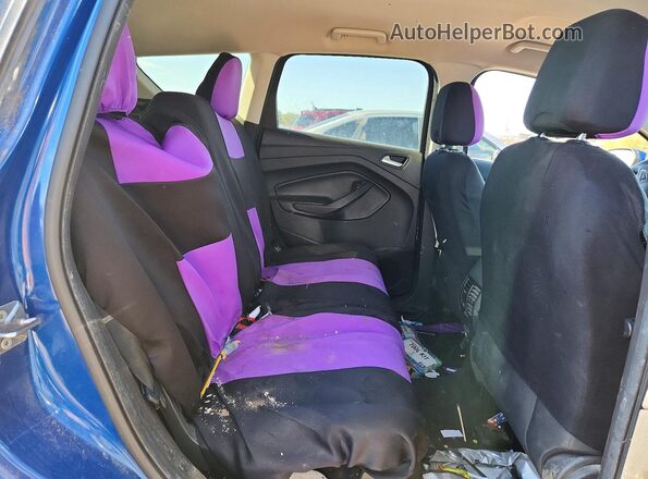 1FMCU0GD8HUD11427 2017 FORD ESCAPE Blue Vista interior trasera