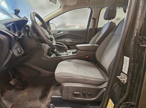 1FMCU0GD9HUB14749 2017 FORD ESCAPE Black Widok wnętrza z przodu