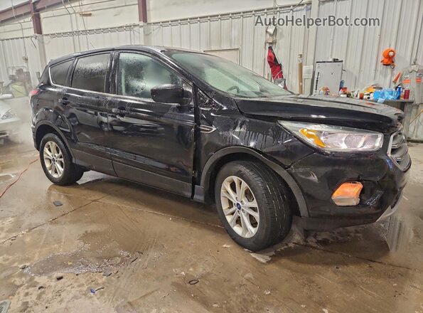 1FMCU0GD9HUB14749 2017 FORD ESCAPE Black Przód prawy