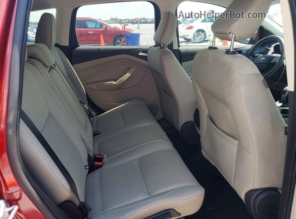 1FMCU0GDXKUB75020 2019 FORD ESCAPE Red Rear interior view