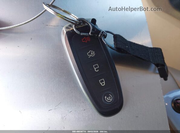 1FMCU0HD0KUC06791 2019 FORD ESCAPE White Вид панелі приладів