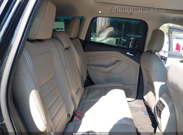 1FMCU0HD1JUB19786 2018 FORD ESCAPE Black Vista de la etiqueta del VIN