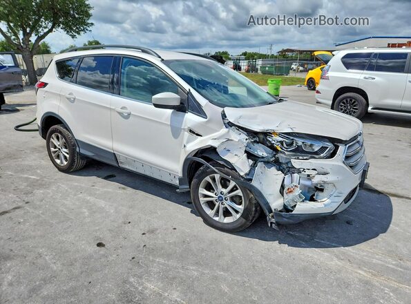 1FMCU0HD2JUC88103 2018 FORD ESCAPE Белый Передняя правая четверть