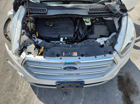 1FMCU0HD2JUC88103 2018 FORD ESCAPE Белый Вид подкапотного пространства