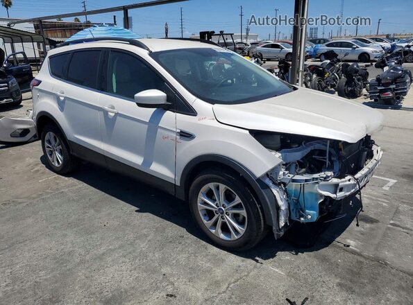 1FMCU0HD7JUB13880 2018 FORD ESCAPE Белый Передняя правая четверть