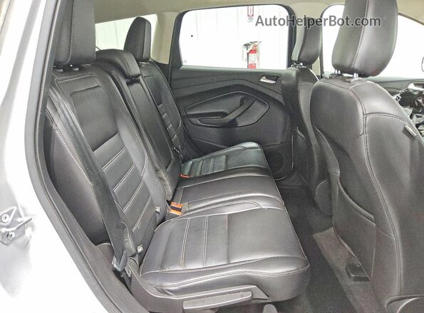 1FMCU0J97KUA35754 2019 FORD ESCAPE Silver Vista interior trasera