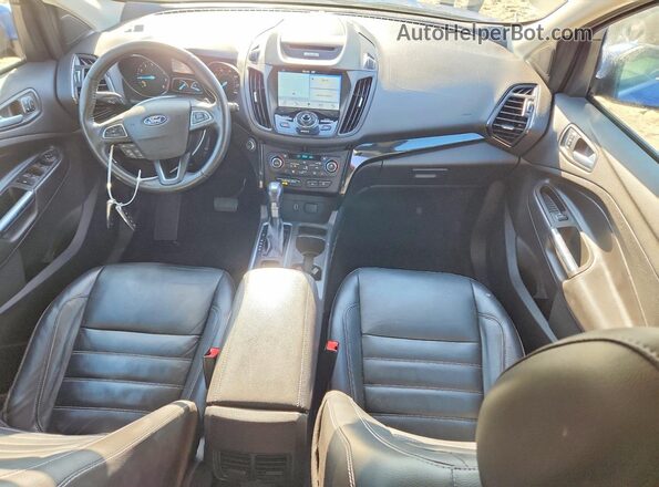 1FMCU0JD2HUA46741 2017 FORD ESCAPE Синий Вид панели приборов