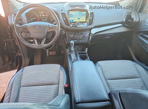 1FMCU0JDXHUE66313 2017 FORD ESCAPE Black Widok deski rozdzielczej