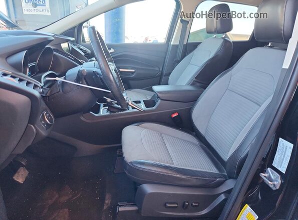 1FMCU0JDXHUE66313 2017 FORD ESCAPE Black Widok wnętrza z przodu