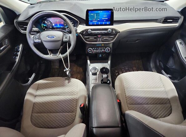 1FMCU9BZ9MUA33915 2021 FORD ESCAPE Синий Вид панели приборов