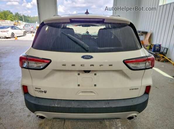 1FMCU9G68MUB00910 2021 FORD ESCAPE Белый Вид сзади