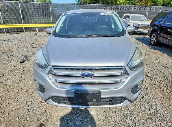 1FMCU9GD0HUB45988 2017 FORD ESCAPE Silver წინა ხედი