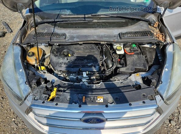 1FMCU9GD0HUB45988 2017 FORD ESCAPE Silver ძრავის განყოფილების ხედი