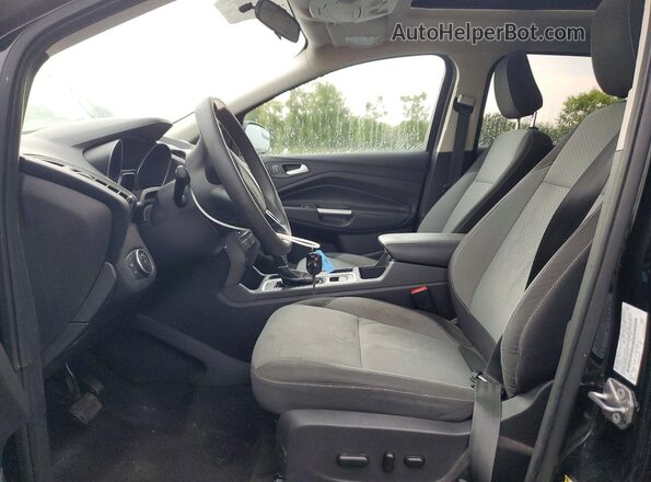 1FMCU9GD0JUB29182 2018 FORD ESCAPE Черный Вид салона спереди