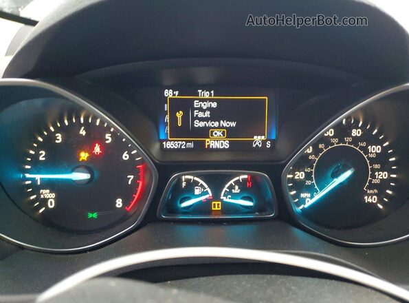 1FMCU9GD0JUB29182 2018 FORD ESCAPE Черный Вид щитка приборов