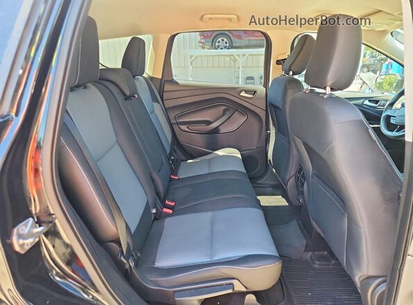 1FMCU9GD2JUA21579 2018 FORD ESCAPE Black უკანა სალონის ხედი