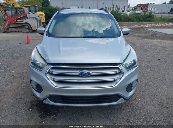 1FMCU9GD2JUB39549 2018 FORD ESCAPE Silver ხელსაწყოთა პანელის ხედი
