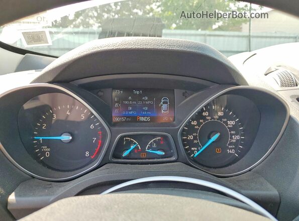 1FMCU9GD3HUA96981 2017 FORD ESCAPE Белый Вид щитка приборов