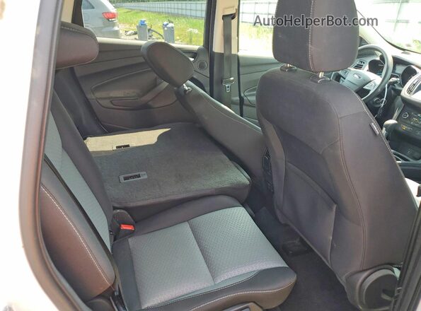 1FMCU9GD3HUA96981 2017 FORD ESCAPE Белый Вид задней части салона
