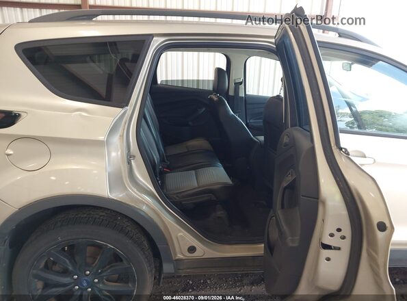 1FMCU9GD3JUC10421 2018 FORD ESCAPE Gold Vista de la etiqueta del VIN